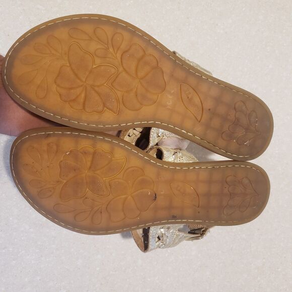 Born Women’s sz 1 Tilde Thong Sandal Light Gold Metallic Comfort Insole - Picture 6 of 6